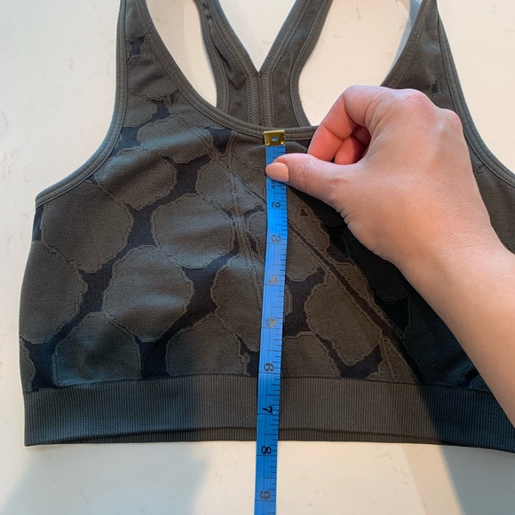 NUX Active Seamless Racerback Sports Bra - Picture 5 of 6